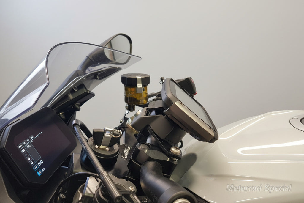 Navihalter BMW S1000RR mit AC-Schnitzer Lenkerumbau für TomTom
