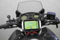 TomTom Navigationshalter für die Honda CB650FA - passgenaue Halterung zur Montag auf dem Lenker, vibrationsarm und gut ablesbar während der Fahrt.
