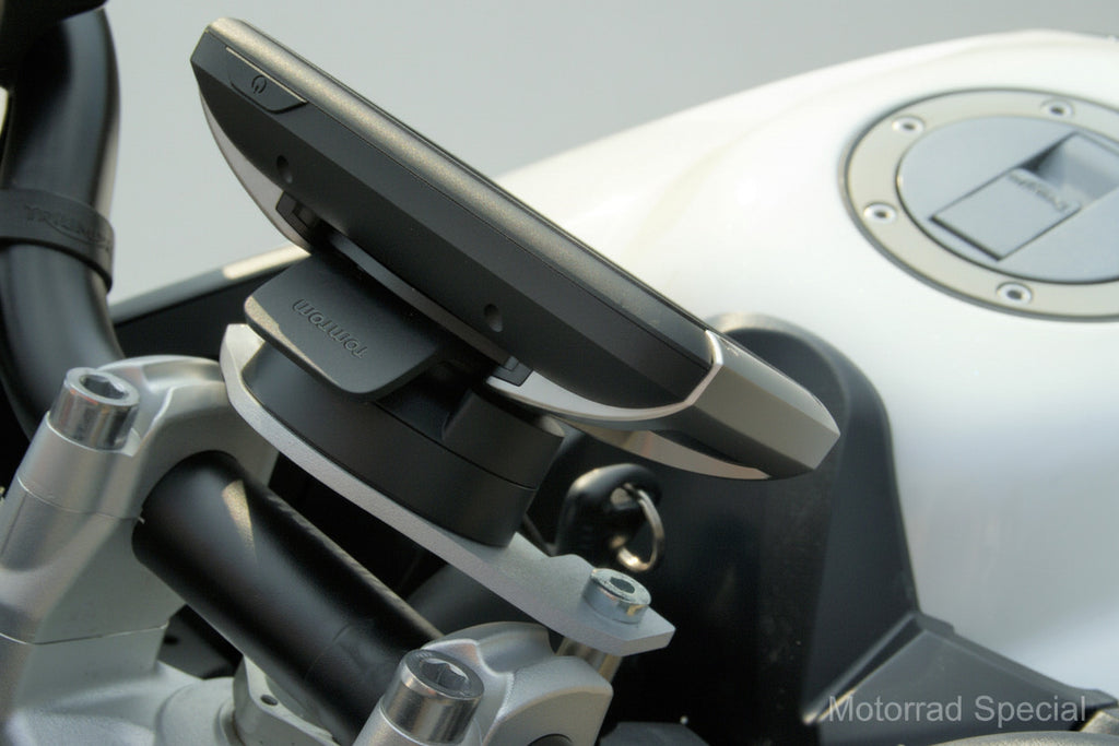 Navihalter Triumh Tiger 800 XRX für TomTom