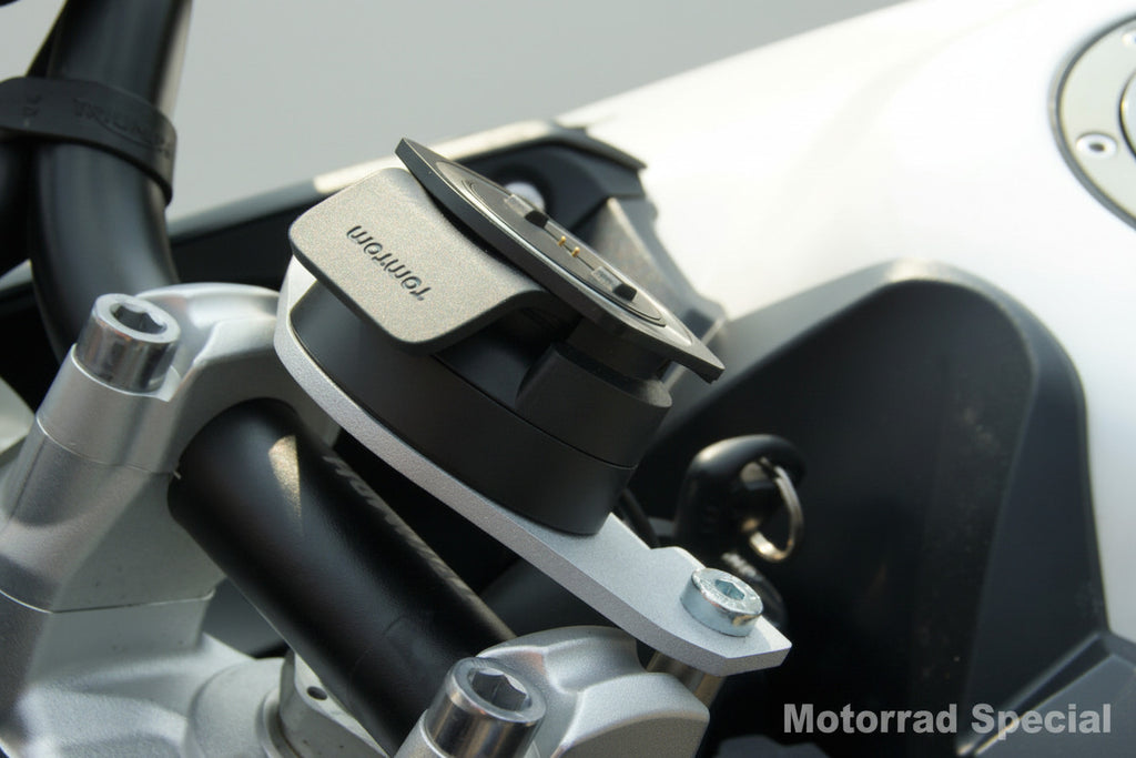 Navihalter Triumh Tiger 800 XRX für TomTom