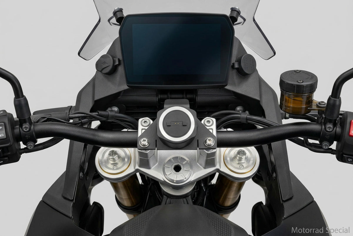Navihalter für Voge DS900X mit TomTom Rider, stabile Befestigung am Motorradlenker für gute Sicht auf das Navigationsgerät.