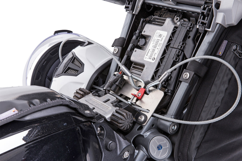 BMW R1200GS LC Adventure mit Wunderlich Helm-Lock Helmsicherung, praktische Diebstahlsicherung für den Motorradhelm