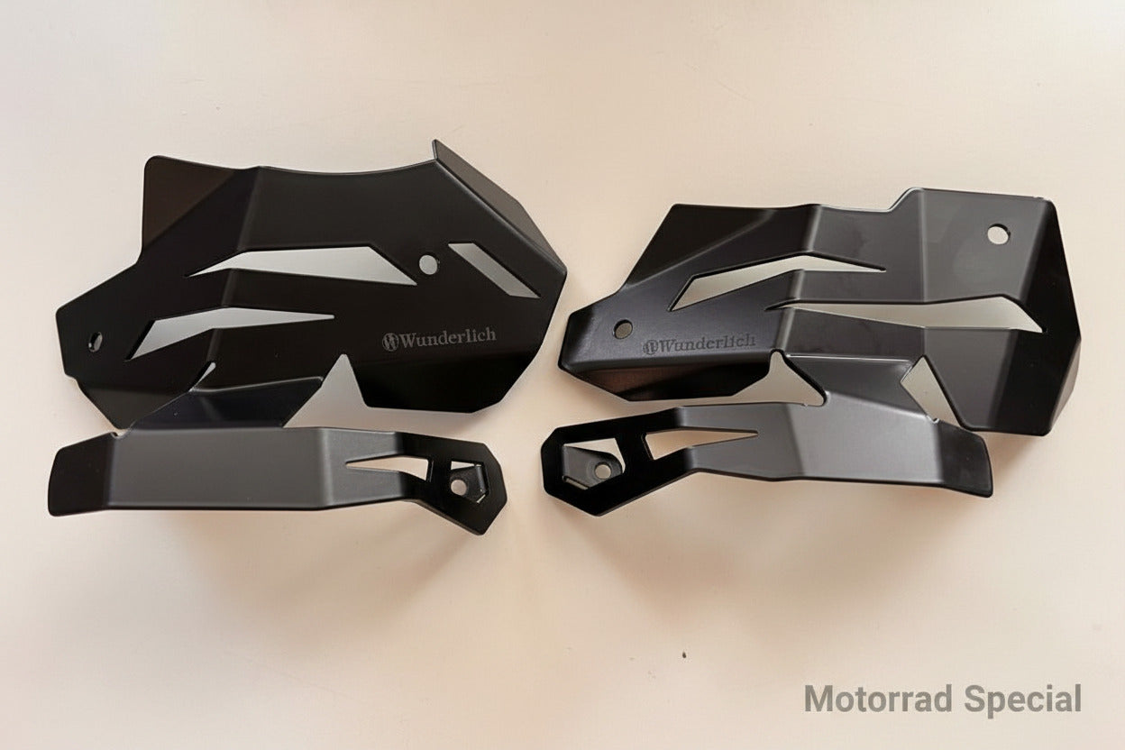 BMW R1200GS LC und R1200R LC Wunderlich Einspritzanlagen-Abdeckung für die linke und rechte Fahrzeugseite.