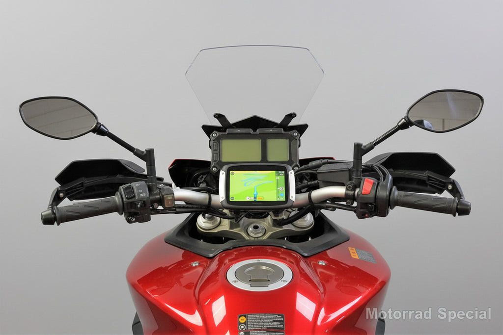 Yamaha MT-09 Tracer Navigationshalterung für TomTom, zentral montierter Navihalter am Lenker, optimale Positionierung mit guter Sicht auf Navigation und Armatur.