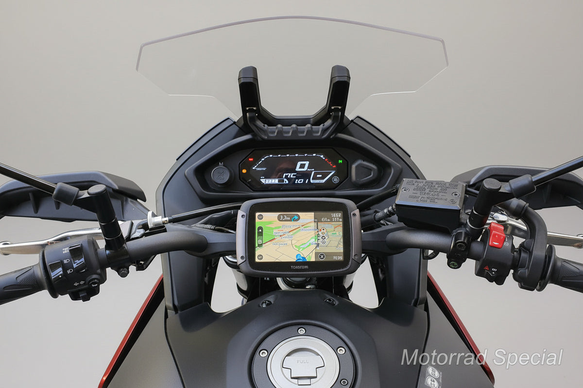 Yamaha MT-07 TomTom Navihalter, Navigationshalterung für die Motorradnavigation, zentral montiertes TomTom Navigationsgerät mit guter Sicht auf Display und Armatur.
